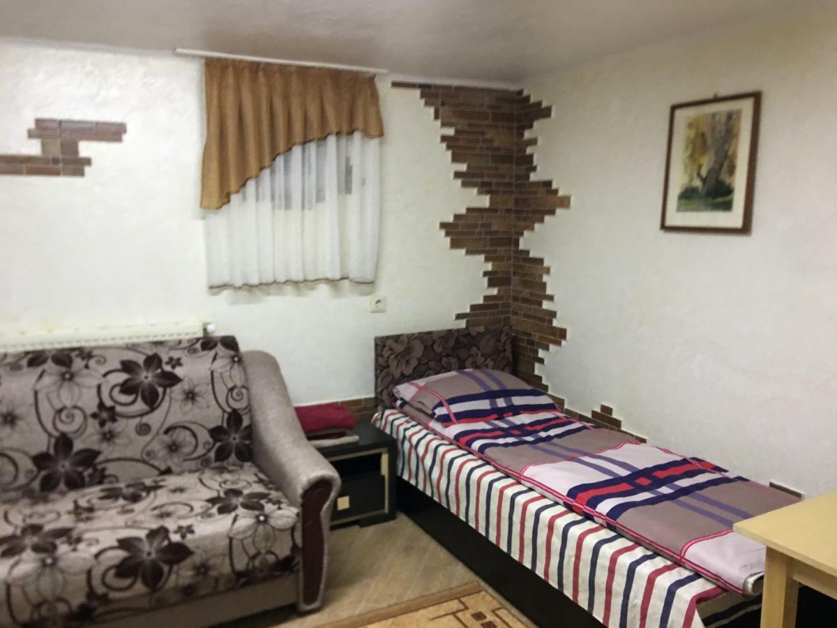 Hotel Rafinad Liov Exterior foto