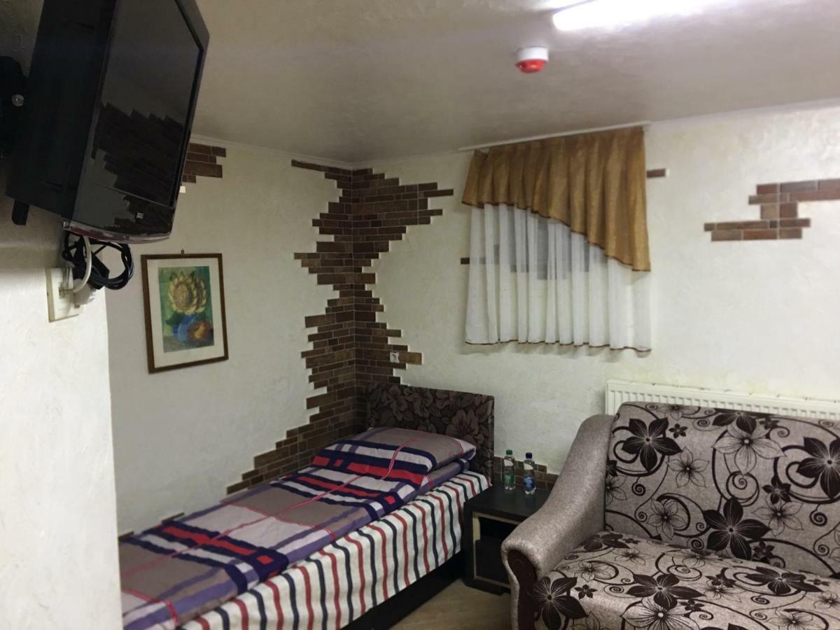 Hotel Rafinad Liov Exterior foto